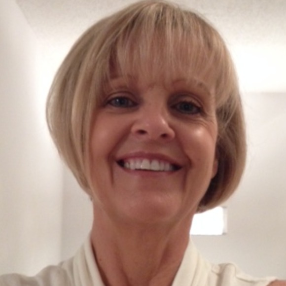 Meet your Posher, Sue - Picture 1 of 1